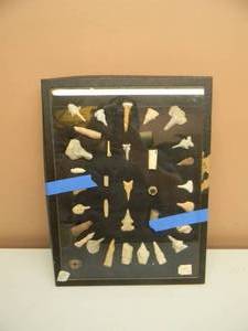 lot 39 image: ANTIQUE INDIAN ARROWHEAD COLLECTION - SOME GREAT PIECES - PLEASE SEE PICTURES