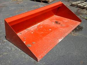 lot 705 image: 70 MaterialSnow Bucket (Skid Steer Attachment)
