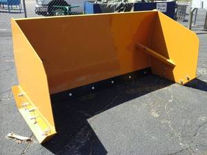 lot 703 image: 6 Snow Pusher (Skid Steer Attachment)