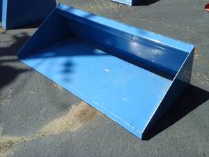 70 MaterialSnow Bucket (Skid Steer Attachment)