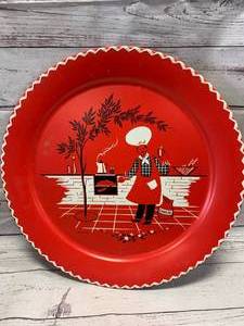 lot 21 image: Vintage Stoyke BBQ Metal Tray 19