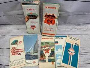 lot 26 image: Lot of 30 Vintage Maps