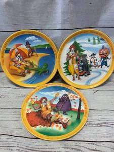 lot 92 image: Lot of 3 McDonalds Melanine Plates from the 1970s