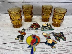 lot 97 image: Vintage Glasses & 6 Stained Glass Window Art Pieces