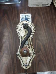 lot 27 image: Vintage Coffee Grinder