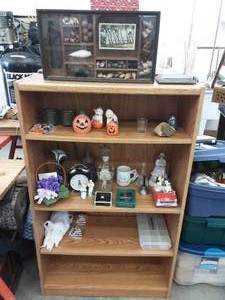 lot 53 image: Shelf & Contents
