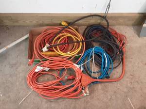 lot 163 image: Extension Cords
