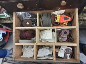 lot 236 image: Sanding Discs Bring Box For Loading