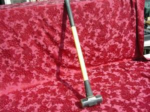 lot 10 image: Ludell 8lb Sledge Hammer