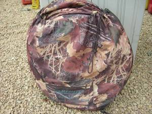 lot 102 image: Ameristep Camo 2 Man Pack - In Blind