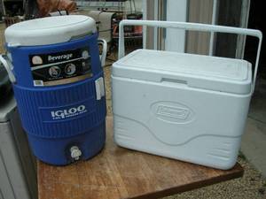 lot 103 image: Coleman Igloo Cooler and Drink Dispenser