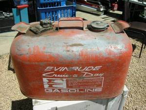 lot 113 image: Vintage Evinrude Cruis-A-Day Gasoline Tank