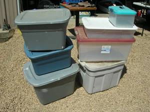 lot 124 image: Misc Totes