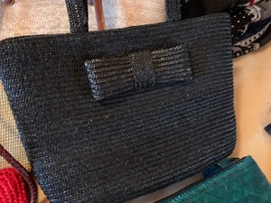 lot 16 image: Lot of Six Straw Style Handbags