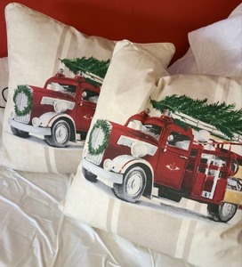 lot 47 image: Christmas Decor- Throw Pillows and Red Fleece Throw and Small Ceramic Tree