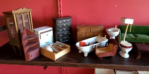 lot 48 image: Lot of Doll Furniture
