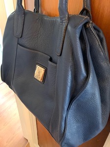 lot 70 image: Tiganello Blue Leather Handbag