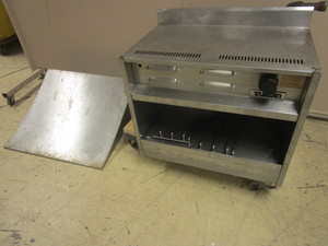 lot 808 image: VULCAN GAS CHARBROILER