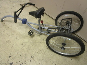 lot 839 image: TRAIL-A-LONG 2-WHEEL BICYCLE