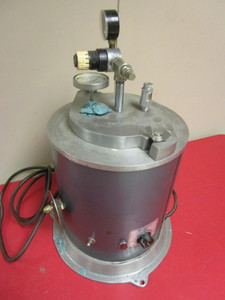 lot 849 image: WAX INJECTOR