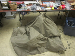 lot 854 image: KENMORE ELITE HEAVY-DUTY GRILL COVER, AND OTHER ASSORTED WARES, ODDS AND ENDS
