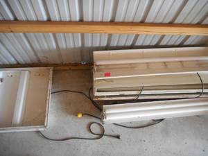 Fluorescent Light Fixtures
