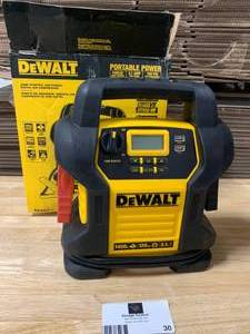 DEWALT 1400 Peak Amp Jump Starter with Digital Compressor