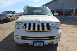 2005 Lincoln Navigator 4x4 - 127,503 Miles -