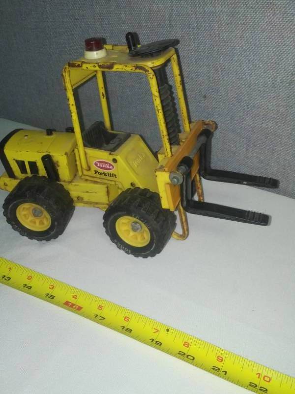 tonka forklift toy