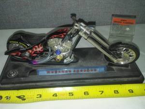 lot 28 image: Monster Chopper 2004 Arrow Chopper