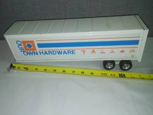 lot 32 image: Our Own Hardware Semi trailer  Nice
