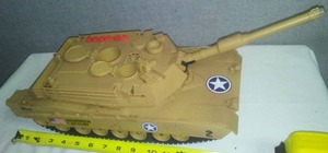 lot 37 image: Army Tank working sounds, lights  Huge.