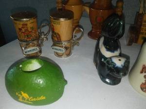 lot 117A image: Salt- Pepper Shakers, Knick knacks, Montana, Florida, Texas, Winnipeg and more.