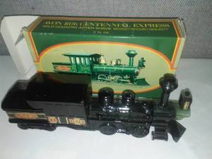 lot 137 image: AVON Locomotive 1876 Centennial Express with box - full.