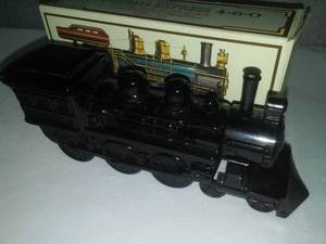 lot 139 image: Avon Cannonball Express 4-6-0 with box.