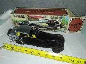 lot 181 image: Avon Bugatti 1927 in box.