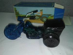 lot 182 image: Avon Road Runner 3 wheel motorcycle in box.
