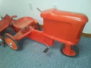 lot 219 image: Pedal Tractor and Trailer