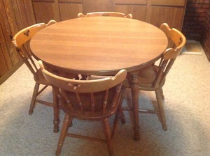 lot 53 image: Table & 4 Chairs