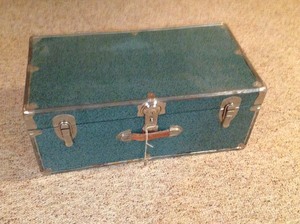 lot 60 image: Chest with Lock & Key
