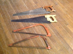 lot 77 image: Saws