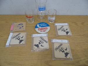 lot 8 image: Hamms Beer Items