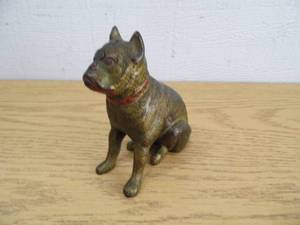 lot 75 image: Cast Iron Bulldog Bank