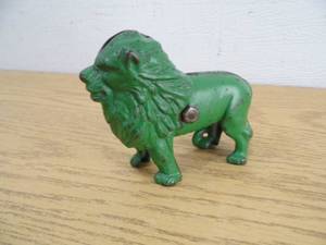 lot 77 image: Cast Iron Green Lion Bank