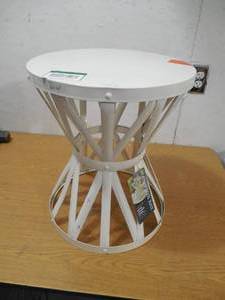 lot 114 image: 18.9 in. Chalk White Round Metal Outdoor Patio Garden Stool