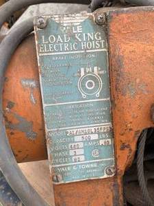 lot 9 image: Misc. Electric & Air Hoists 500 lb to 1 Ton