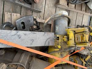 lot 12 image: Budgit 3 Ton Chain Hoist