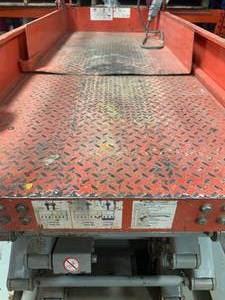 lot 6 image: Skyjack SJIII 3219 Scissor Lift