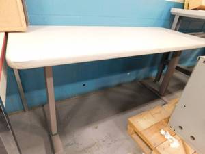 lot 159 image: Work Bench Table - 60 (w) x 29(h) x 24(d)