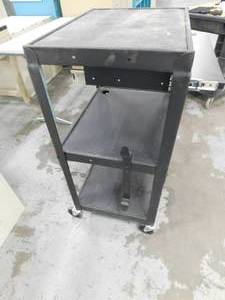 lot 214 image: Uline Rolling Utility Cart #2